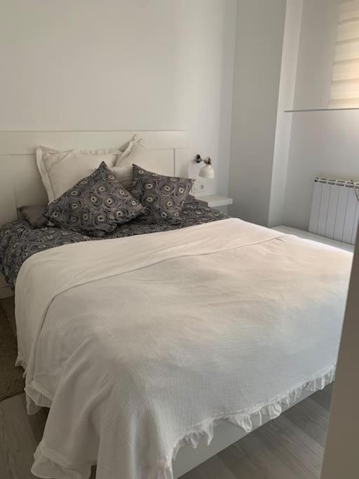 Apto Residencial Piscina Centro-Parking Jaén Eksteriør billede